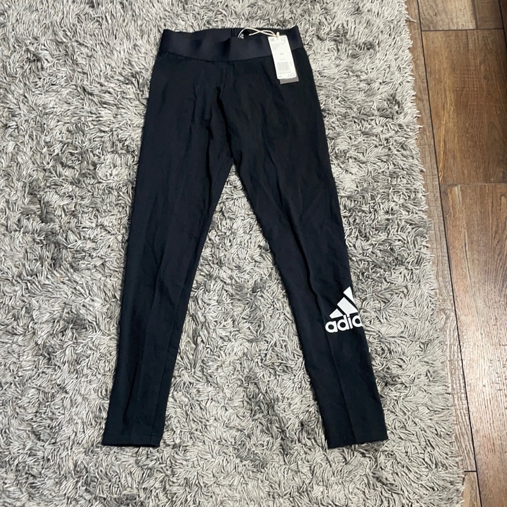 NEW!! ADIDAS BLACK LEGGINGS. SIZE XS. WOMEN’S.